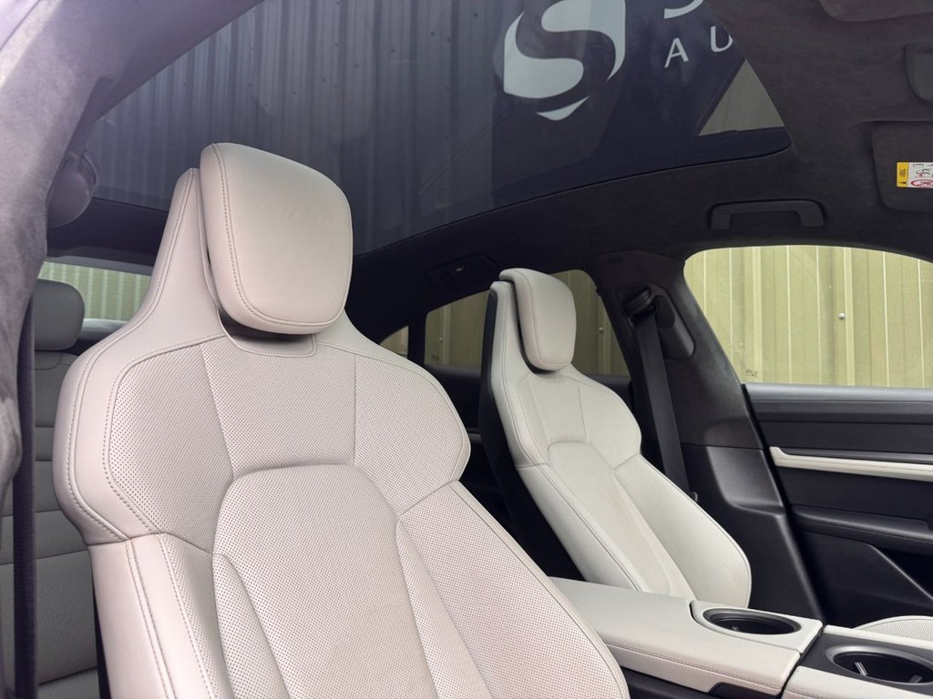 Used Porsche Taycan 2021 for sale - 76345301: Photo 41