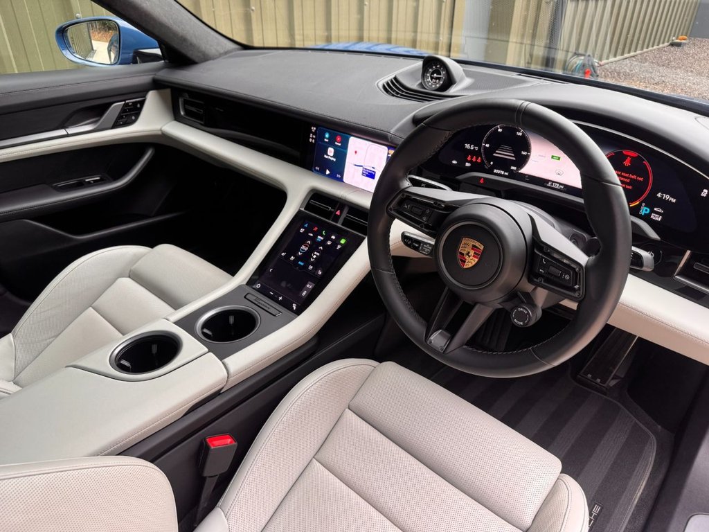 Used Porsche Taycan 2021 for sale - 76345301: Photo 43