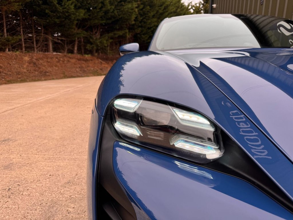 Used Porsche Taycan 2021 for sale - 76345301: Photo 50