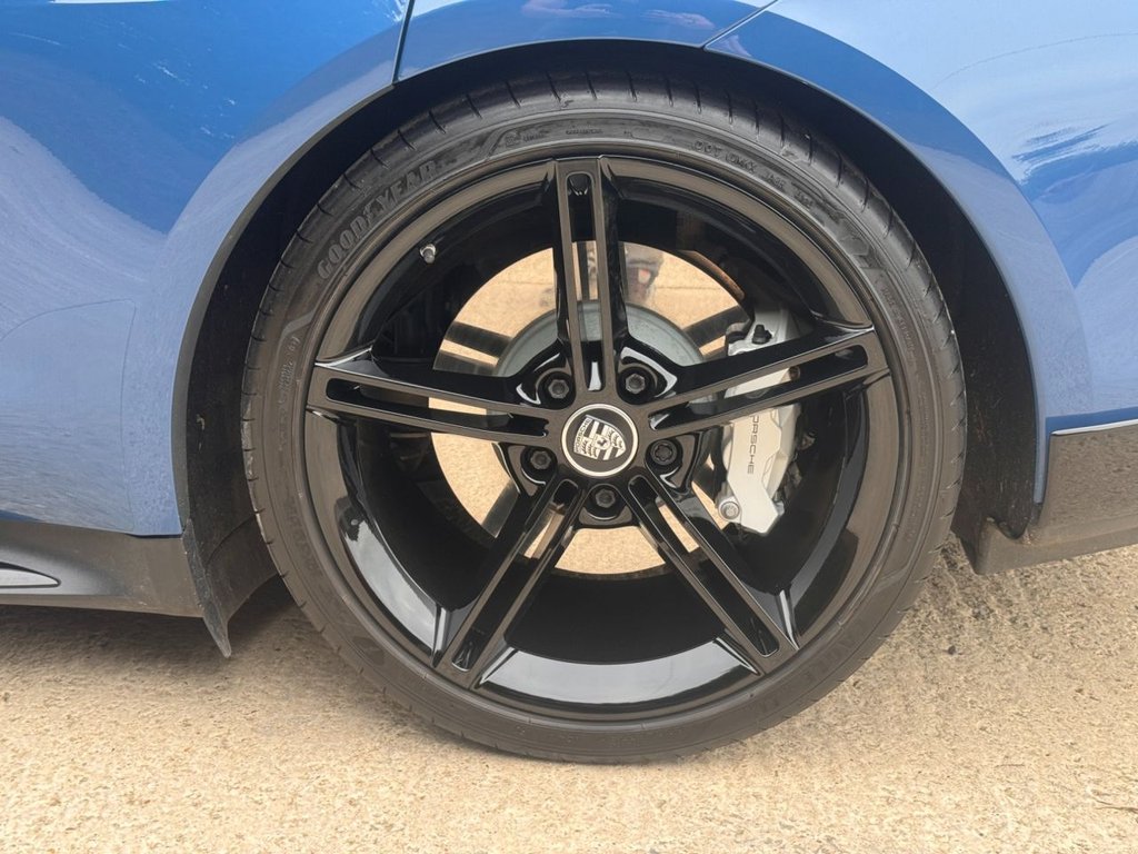 Used Porsche Taycan 2021 for sale - 76345301: Photo 9