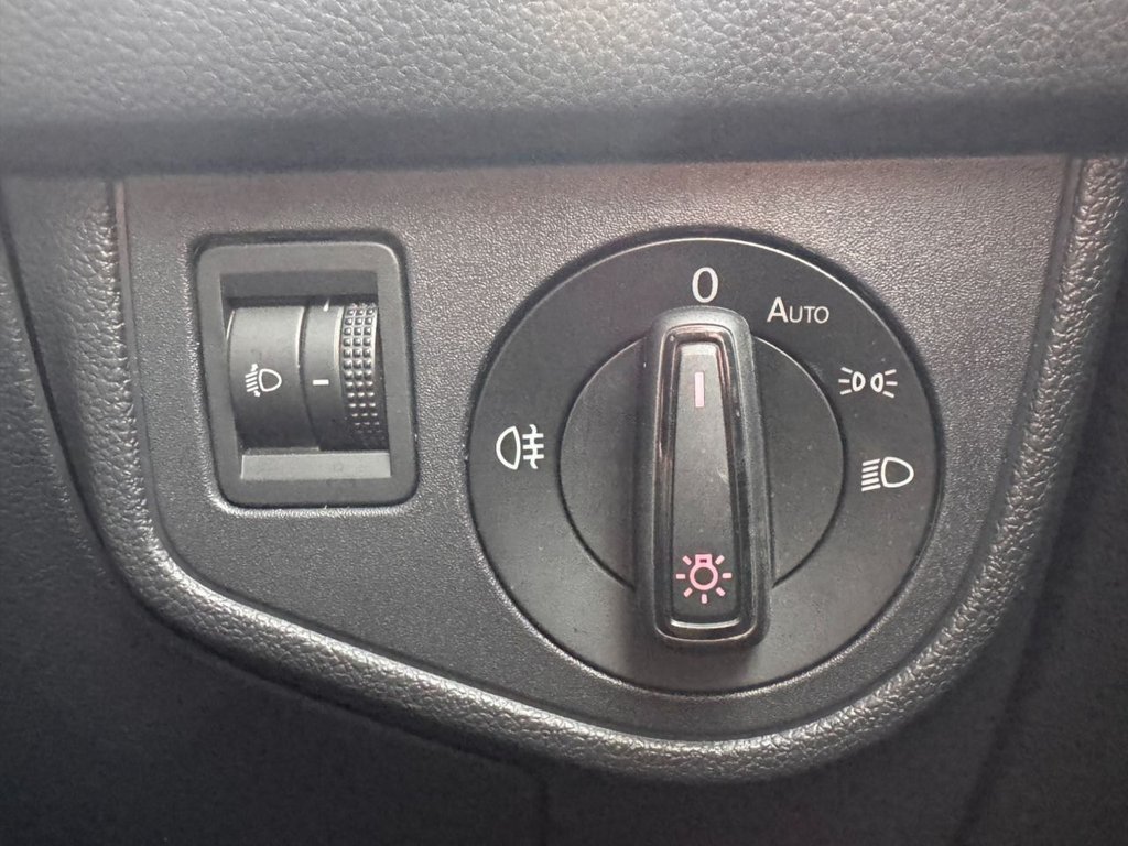 Used Volkswagen Polo 2018 for sale - 76698219: Photo 18