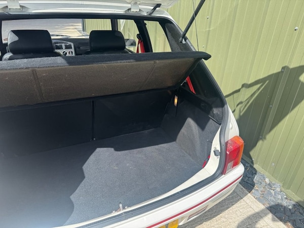 Used Peugeot 205 2015 for sale - 75220982: Photo 39