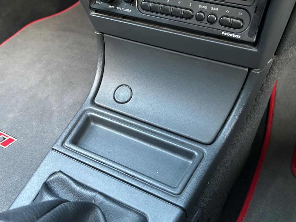 Used Peugeot 205 1990 for sale - 77133096: Photo 37