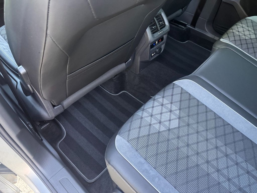 Used Volkswagen Tiguan 2022 for sale - 76900548: Photo 30