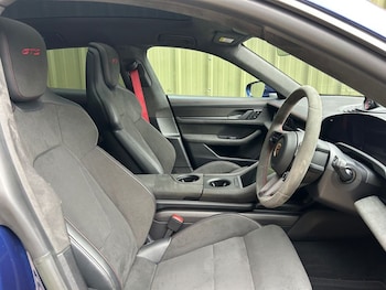 Used Porsche Taycan 2023 for sale - 79114237: Photo
