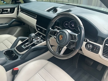 Used Porsche Cayenne 2021 for sale - 79254336: Photo