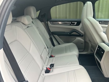 Used Porsche Cayenne 2021 for sale - 79254336: Photo