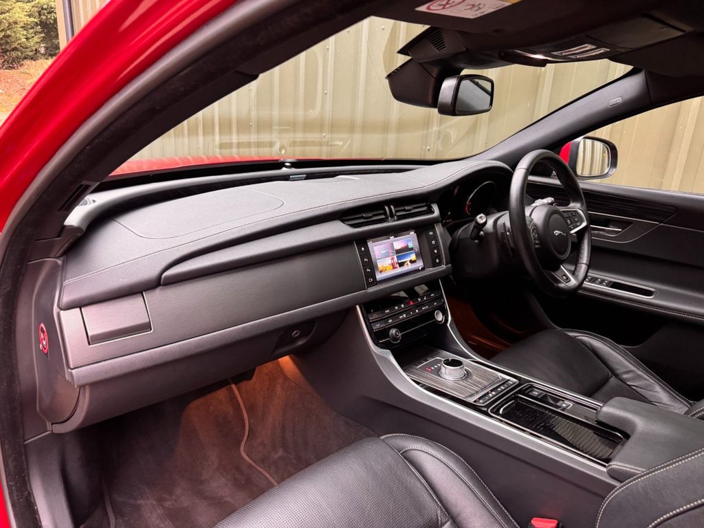 Used Jaguar XF 2016 for sale - 76569759: Photo 20