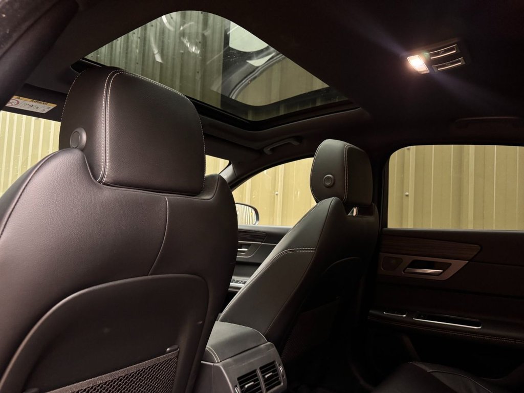 Used Jaguar XF 2016 for sale - 76569759: Photo 46
