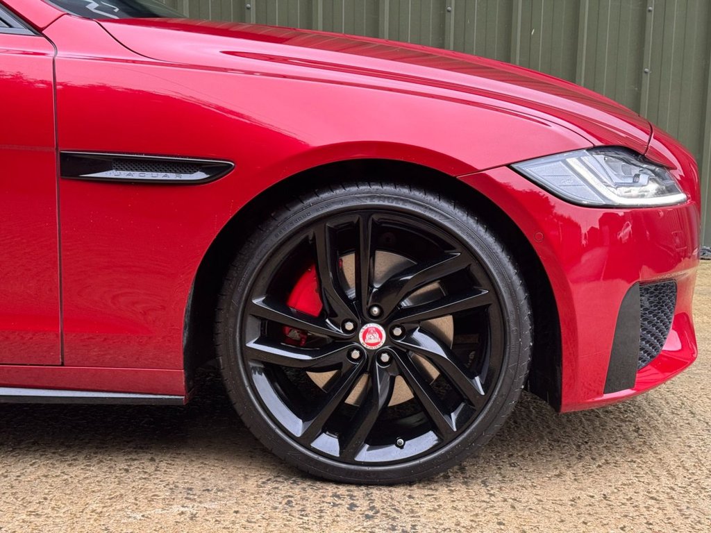 Used Jaguar XF 2016 for sale - 76569759: Photo 7