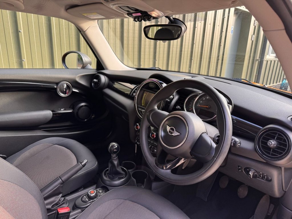 Used MINI Hatch 2015 for sale - 76739944: Photo 8