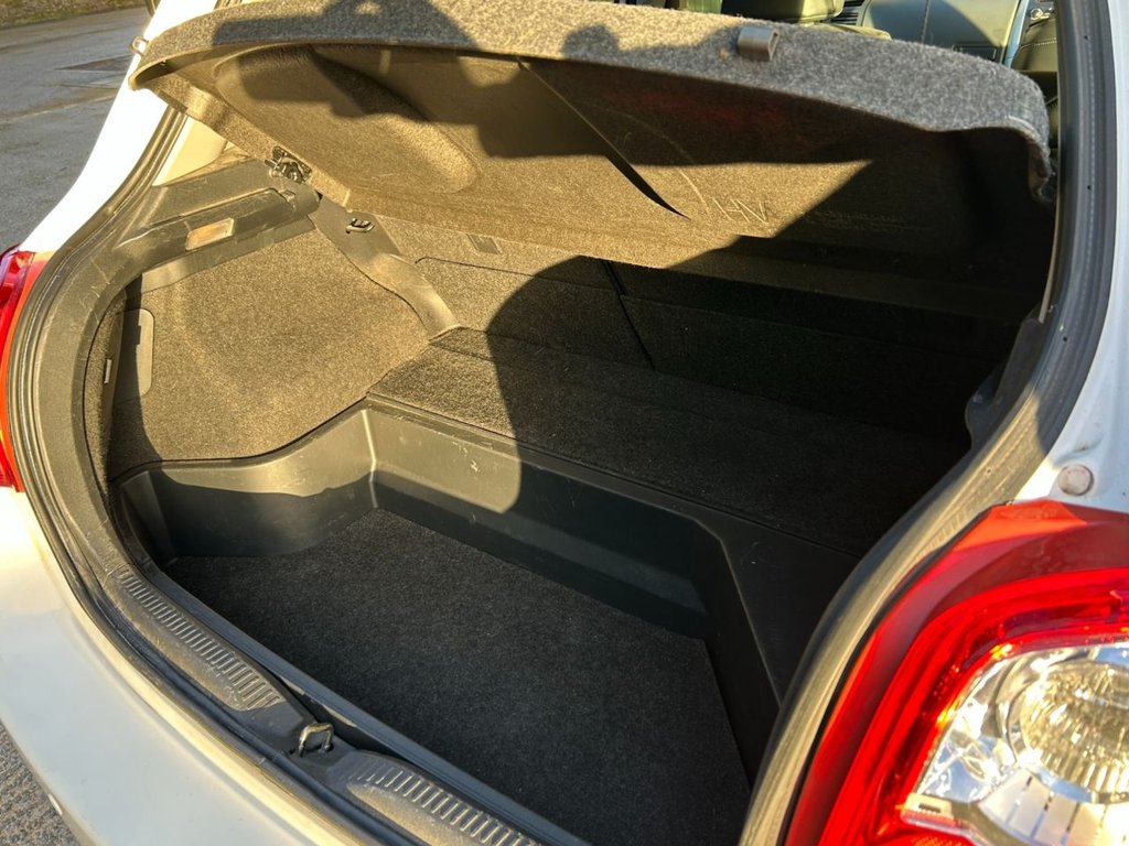 Used Toyota Auris 2011 for sale - 77275863: Photo 10