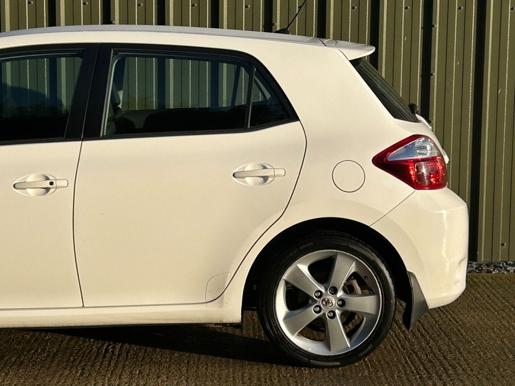 Used Toyota Auris 2011 for sale - 77275863: Photo 15