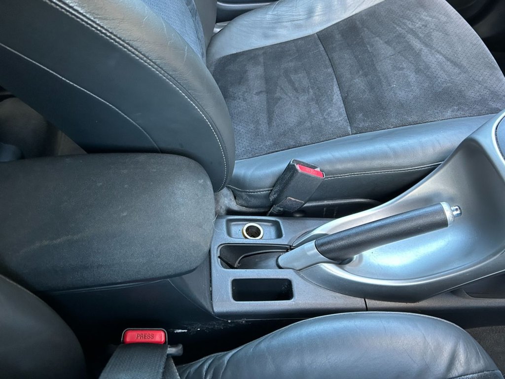 Used Toyota Auris 2011 for sale - 77275863: Photo 36