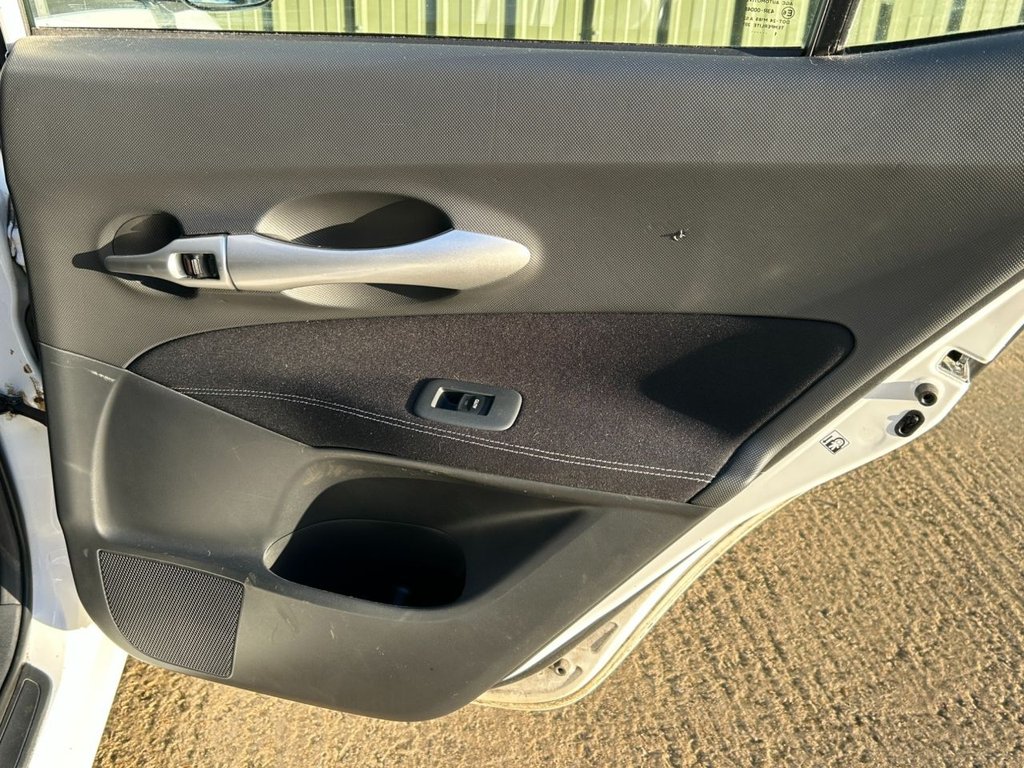 Used Toyota Auris 2011 for sale - 77275863: Photo 40