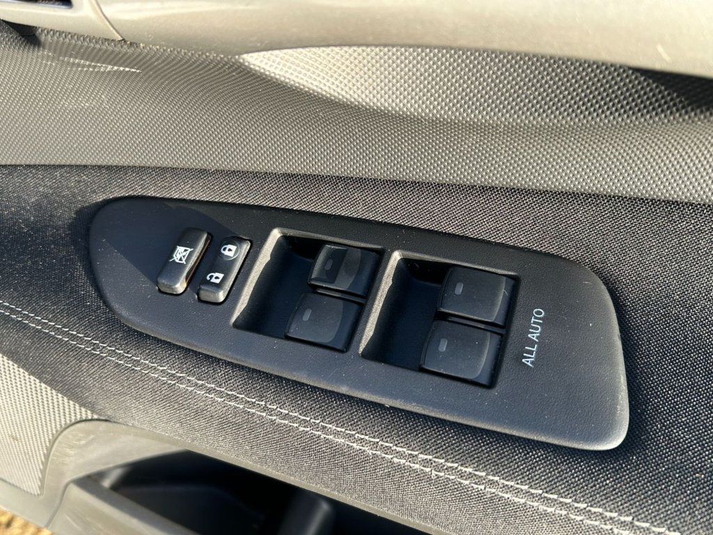 Used Toyota Auris 2011 for sale - 77275863: Photo 46