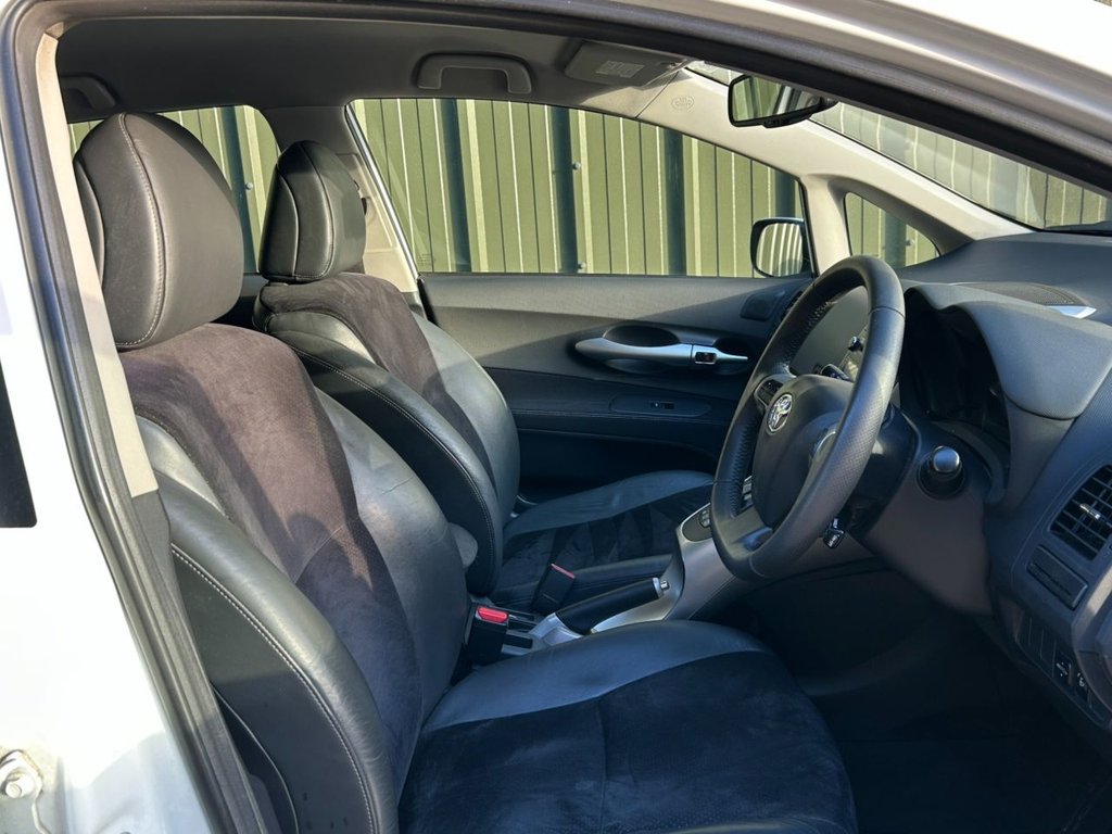 Used Toyota Auris 2011 for sale - 77275863: Photo 6