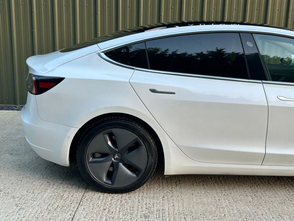 Used Tesla Model 3 2020 for sale - 76617408: Photo 5