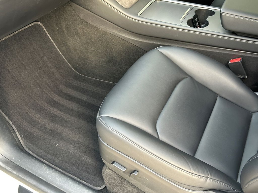 Used Tesla Model Y 2022 for sale - 77765613: Photo 16