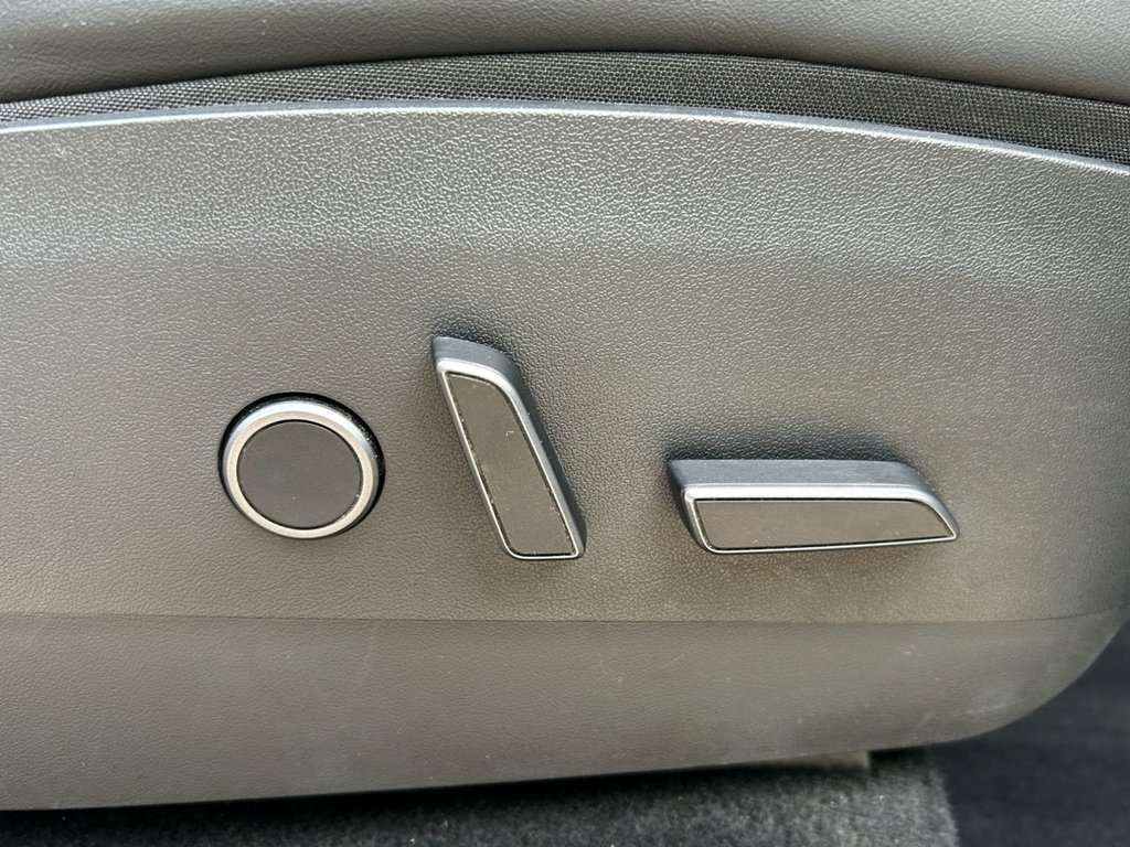 Used Tesla Model Y 2022 for sale - 77765613: Photo 28