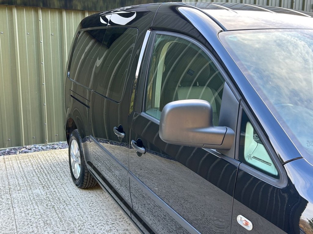 Used Volkswagen Caddy Maxi 2013 for sale - 77733949: Photo 42