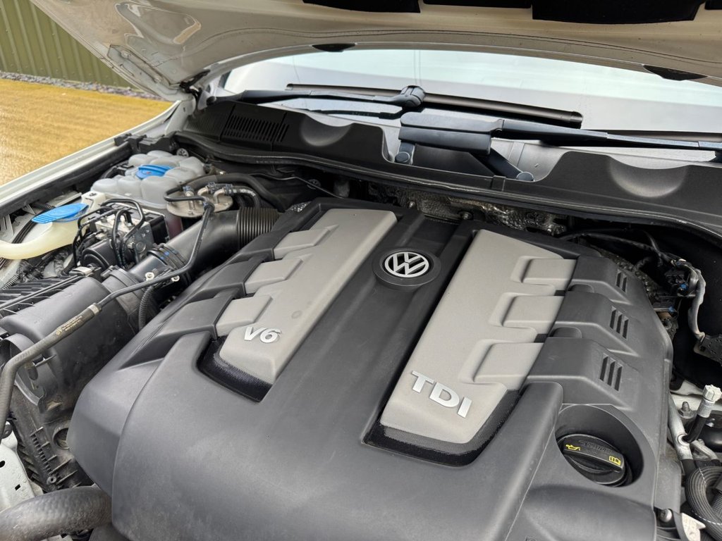 Used Volkswagen Touareg 2017 for sale - 77437081: Photo 47