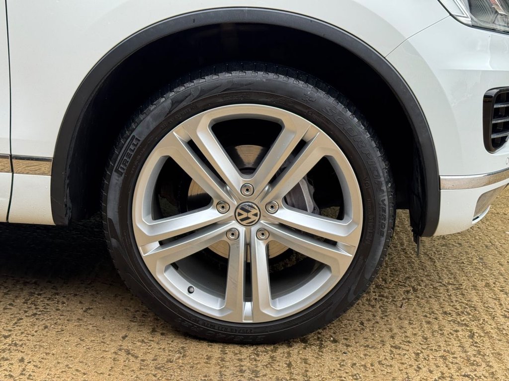 Used Volkswagen Touareg 2017 for sale - 77437081: Photo 8