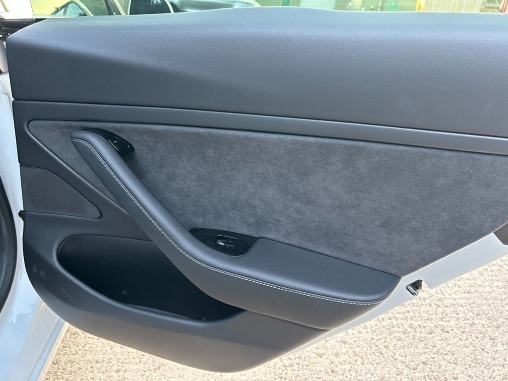 Used Tesla Model 3 2020 for sale - 77669061: Photo 32