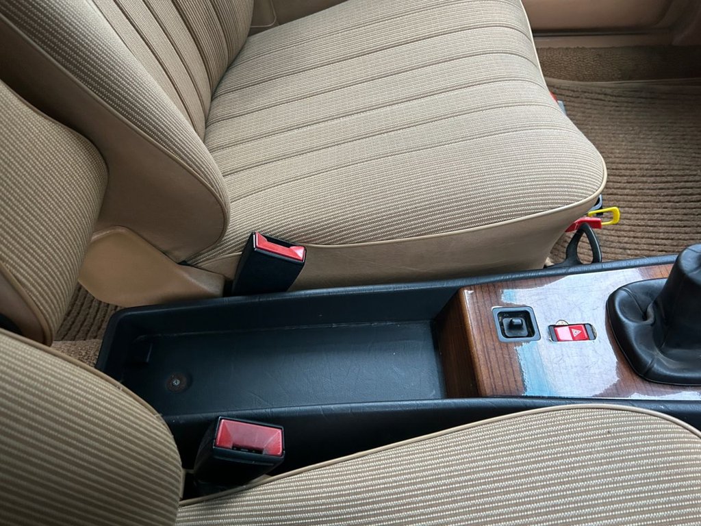 Used Mercedes-Benz 200 1983 for sale - 77026995: Photo 16