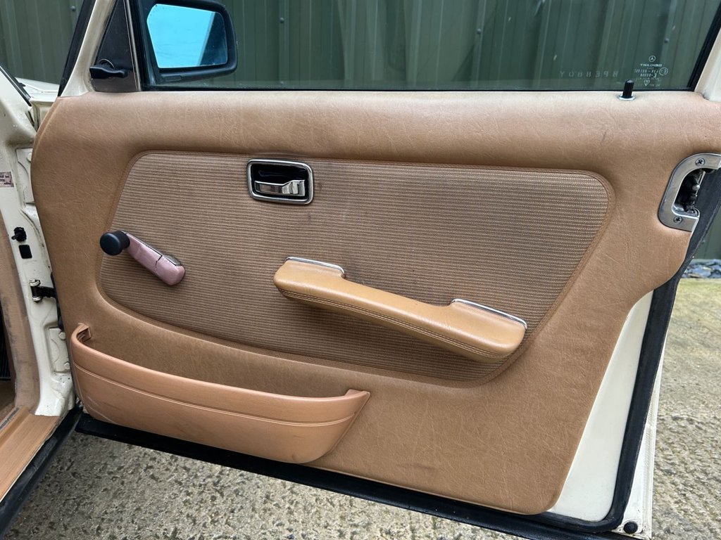 Used Mercedes-Benz 200 1983 for sale - 77026995: Photo 25