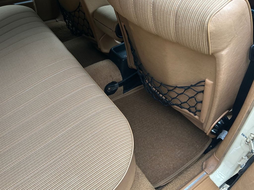 Used Mercedes-Benz 200 1983 for sale - 77026995: Photo 26