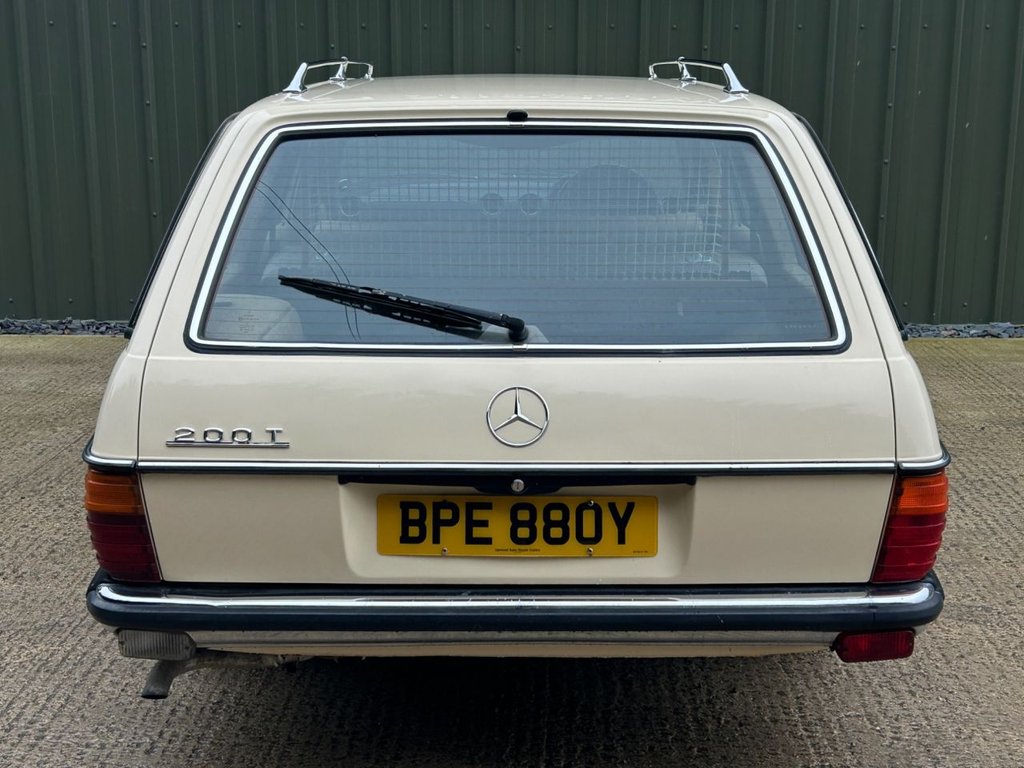 Used Mercedes-Benz 200 1983 for sale - 77026995: Photo 28
