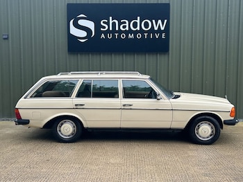 Used Mercedes-Benz 200 1983 for sale - 77026995: Photo