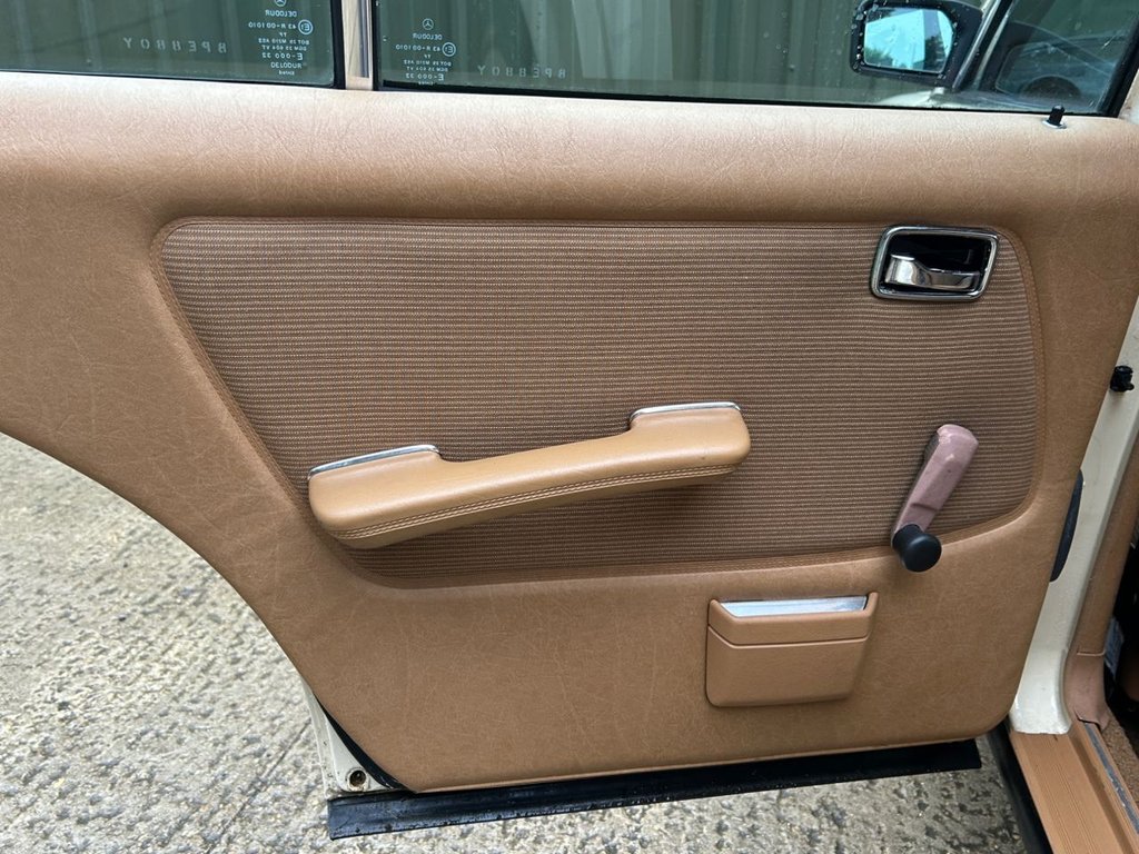 Used Mercedes-Benz 200 1983 for sale - 77026995: Photo 33