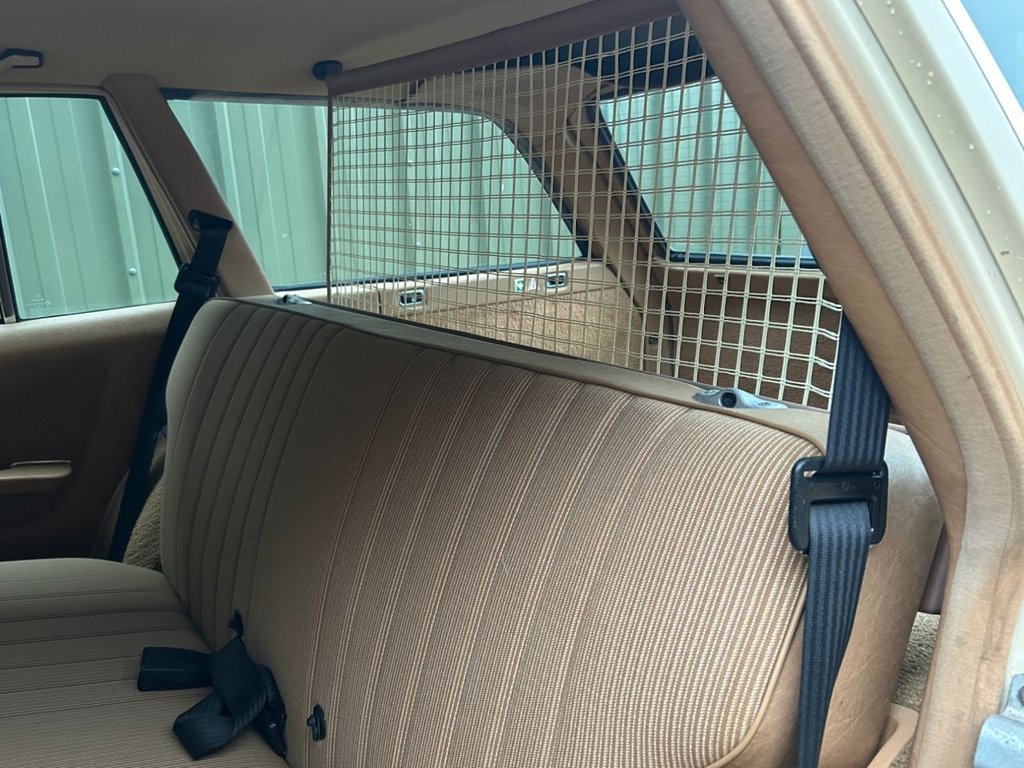 Used Mercedes-Benz 200 1983 for sale - 77026995: Photo 38