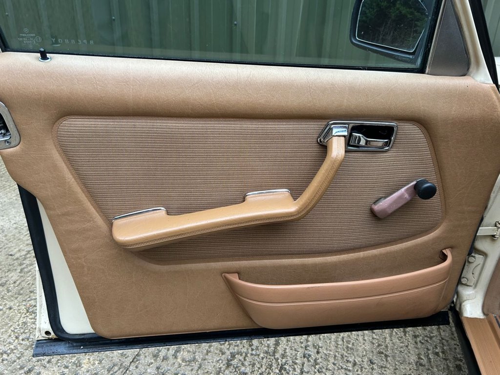 Used Mercedes-Benz 200 1983 for sale - 77026995: Photo 39