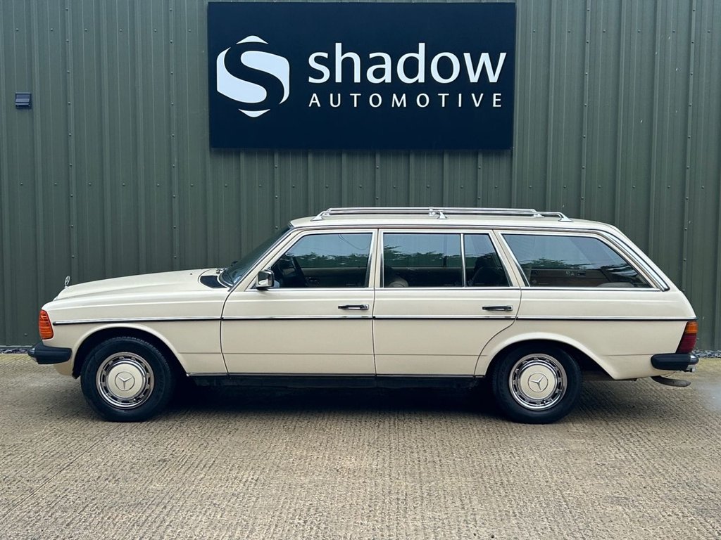 Used Mercedes-Benz 200 1983 for sale - 77026995: Photo 4
