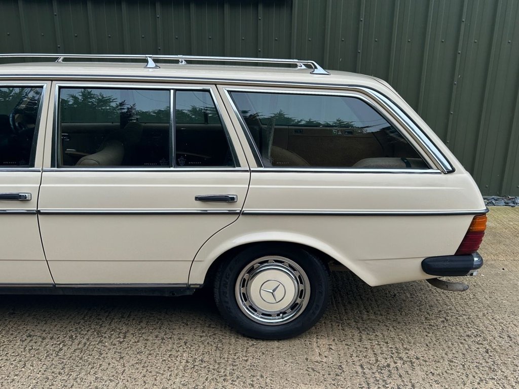 Used Mercedes-Benz 200 1983 for sale - 77026995: Photo 41