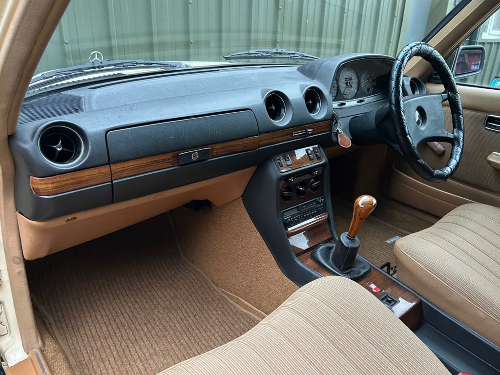 Used Mercedes-Benz 200 1983 for sale - 77026995: Photo 5