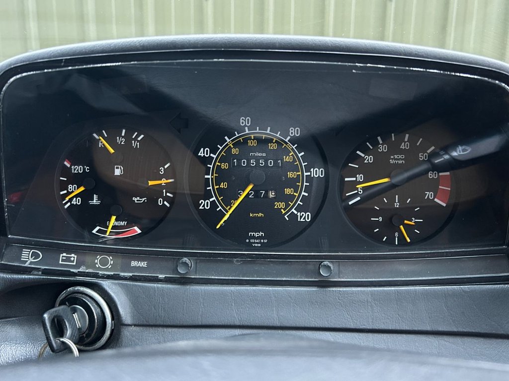 Used Mercedes-Benz 200 1983 for sale - 77026995: Photo 6