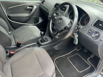 Used Volkswagen Polo 2016 for sale - 75287205: Photo
