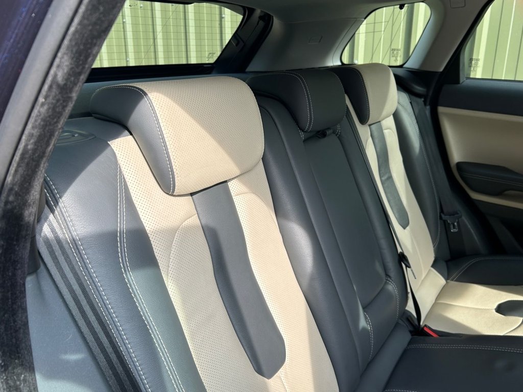 Used Land Rover Range Rover Evoque 2015 for sale - 77967356: Photo 12