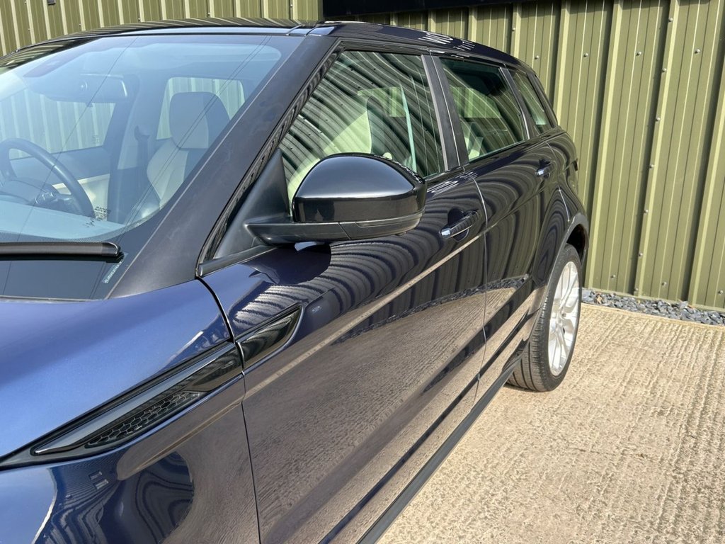 Used Land Rover Range Rover Evoque 2015 for sale - 77967356: Photo 23