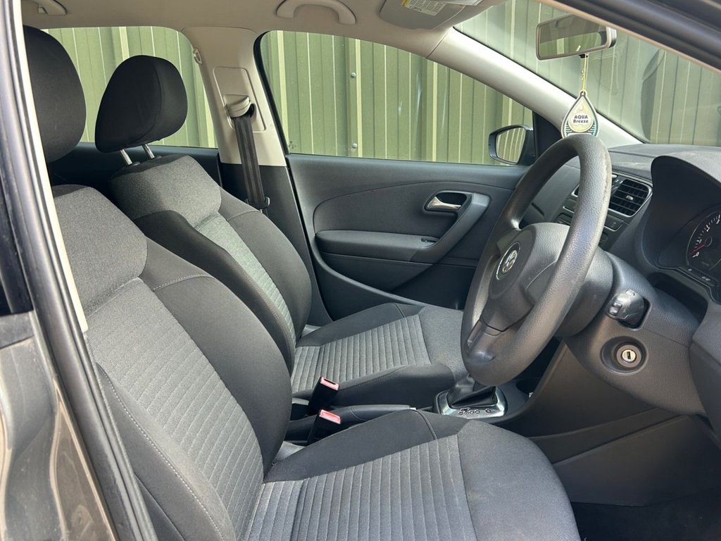 Used Volkswagen Polo 2010 for sale - 77666643: Photo 2