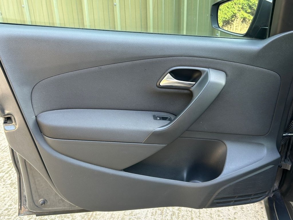 Used Volkswagen Polo 2010 for sale - 77666643: Photo 48