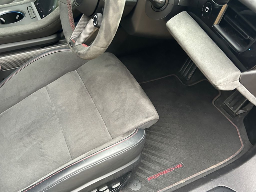 Used Porsche Taycan 2023 for sale - 77463942: Photo 10