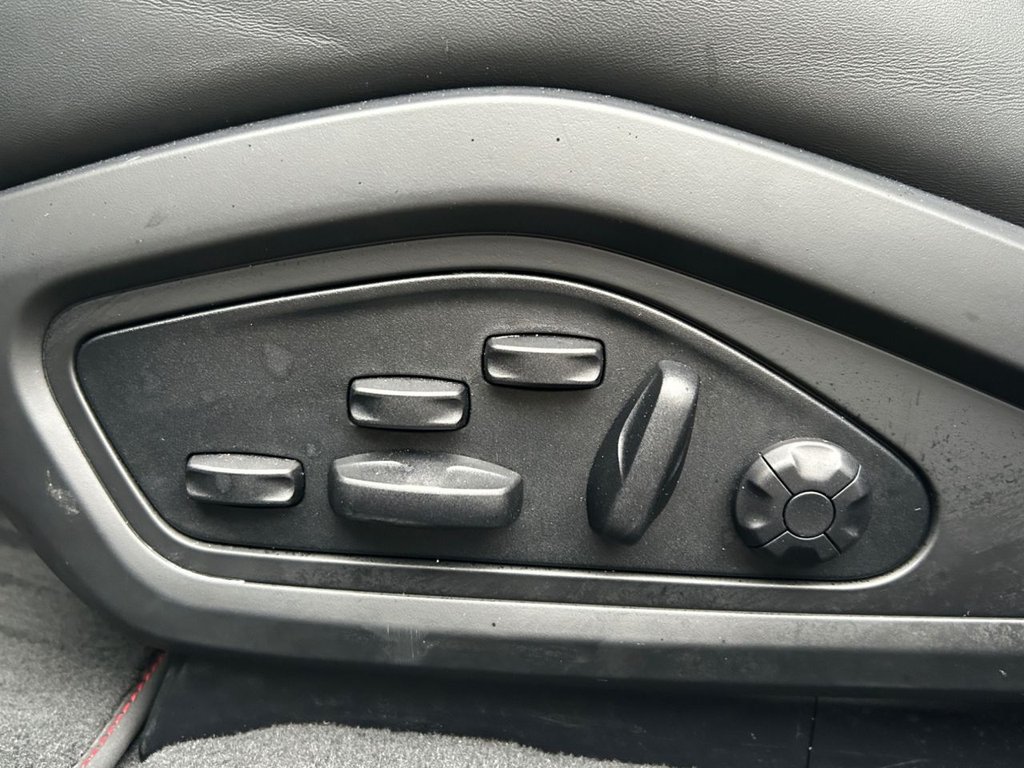 Used Porsche Taycan 2023 for sale - 77463942: Photo 25