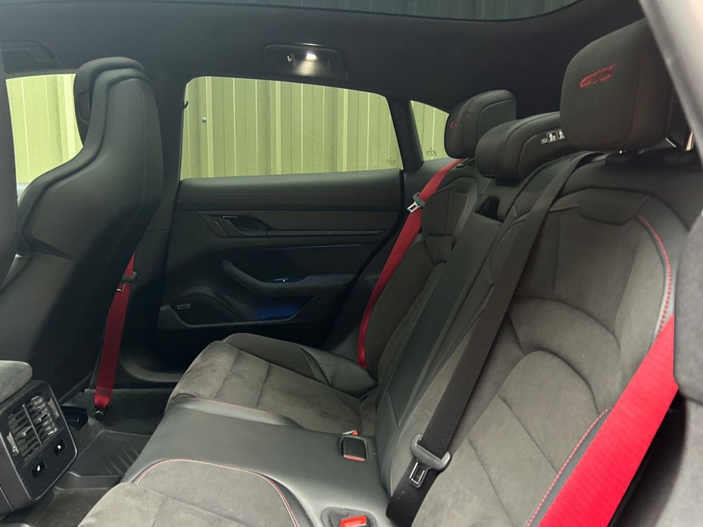 Used Porsche Taycan 2023 for sale - 77463942: Photo 31