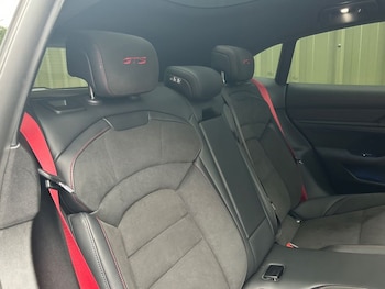 Used Porsche Taycan 2023 for sale - 77463942: Photo