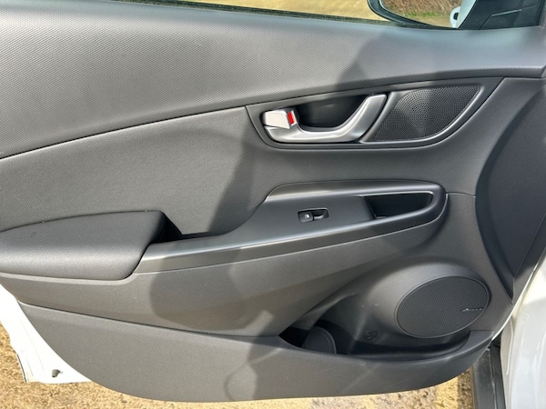 Used Hyundai KONA 2021 for sale - 76323083: Photo 26